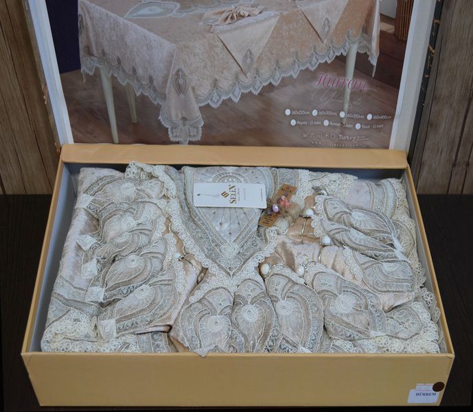 Велюрова скатертина з ранером Selin Hurrem Set 160х220 см +12 серветок бежева 33051-1-К bej фото