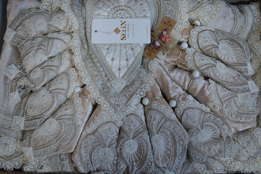 Велюрова скатертина з ранером Selin Hurrem Set 160х220 см +12 серветок бежева 33051-1-К bej фото