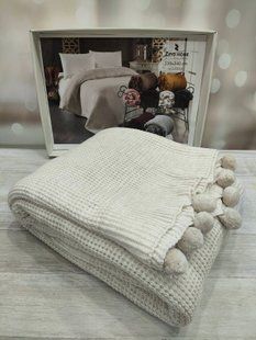 Вязаный плед с помпонами 220 на 240 см Zeyd Home кремовый 1104103 фото