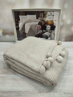 Вязаный плед с помпонами 220 на 240 см Zeyd Home светло-бежевый 1104105 фото